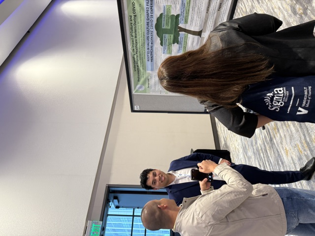Gianpiero presents for the first time at an international congress.